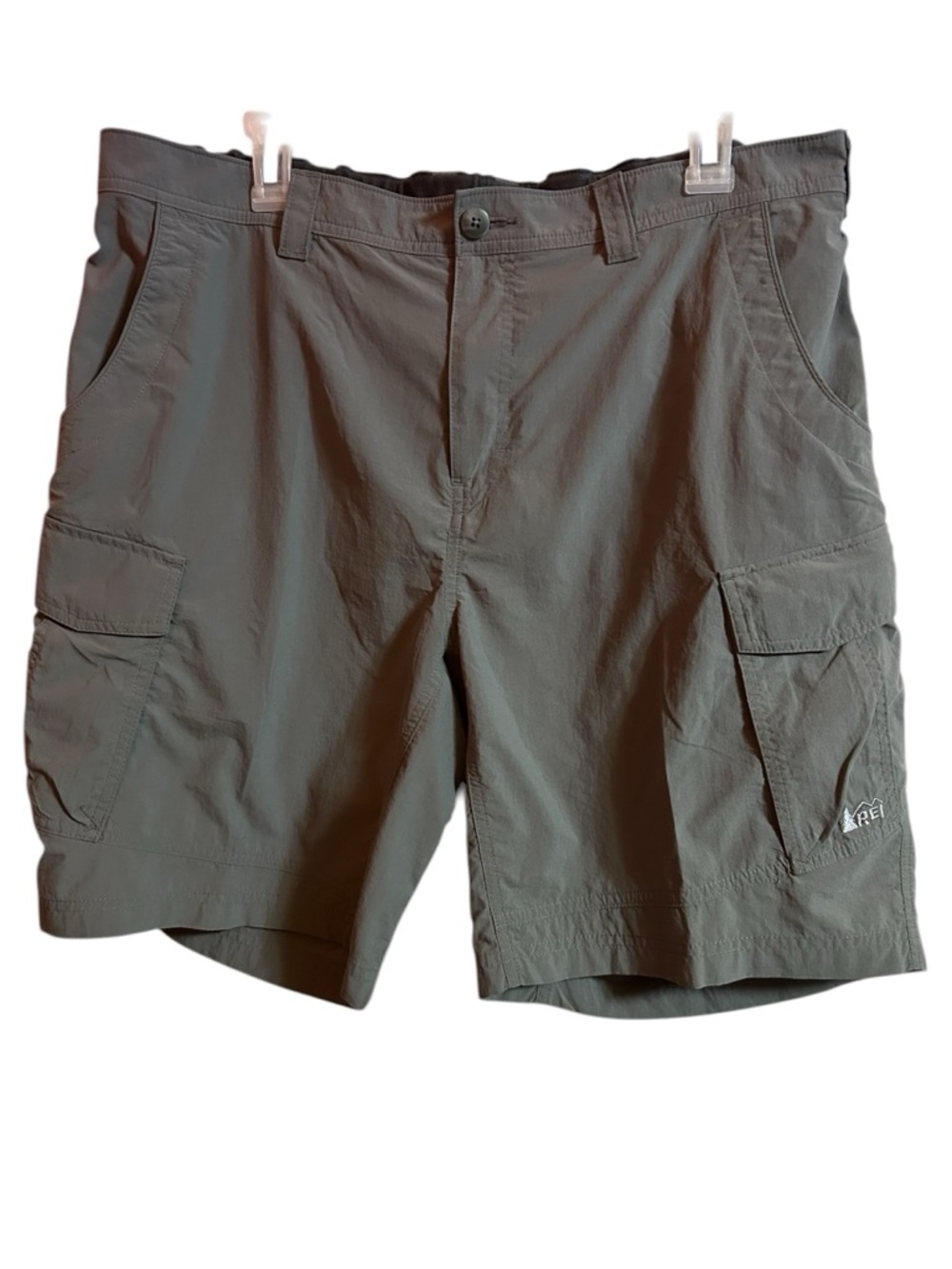 REI Men's Olive Green Cargo Shorts - Outdoor Utility